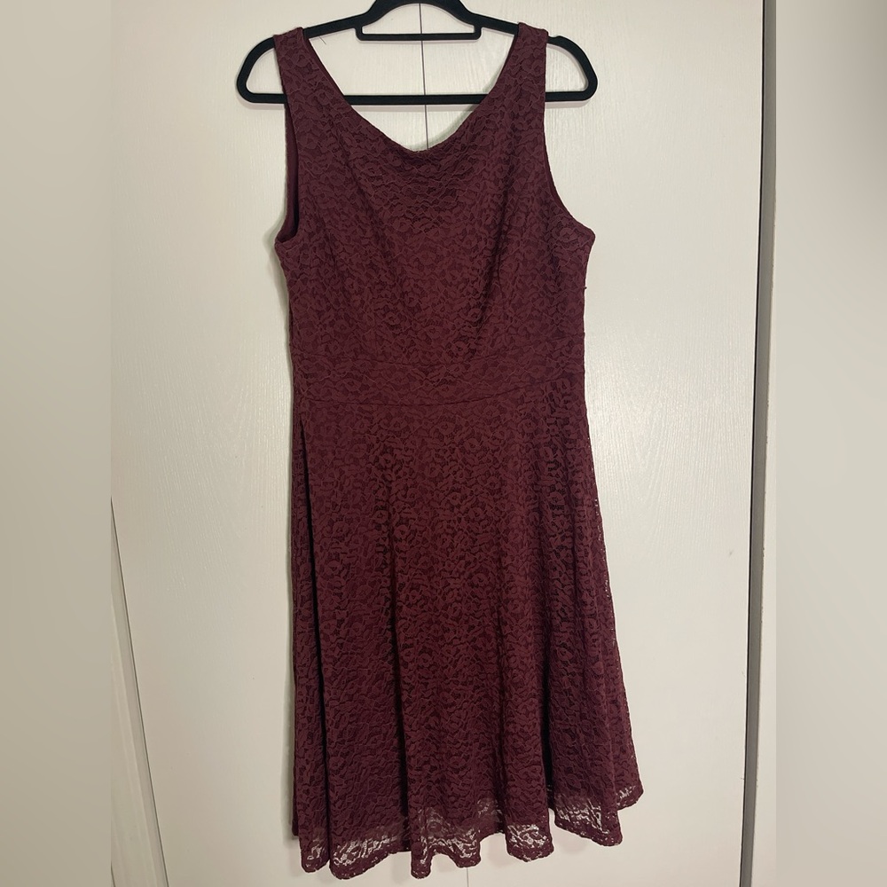 Elegant Burgundy Lace Dress 2x